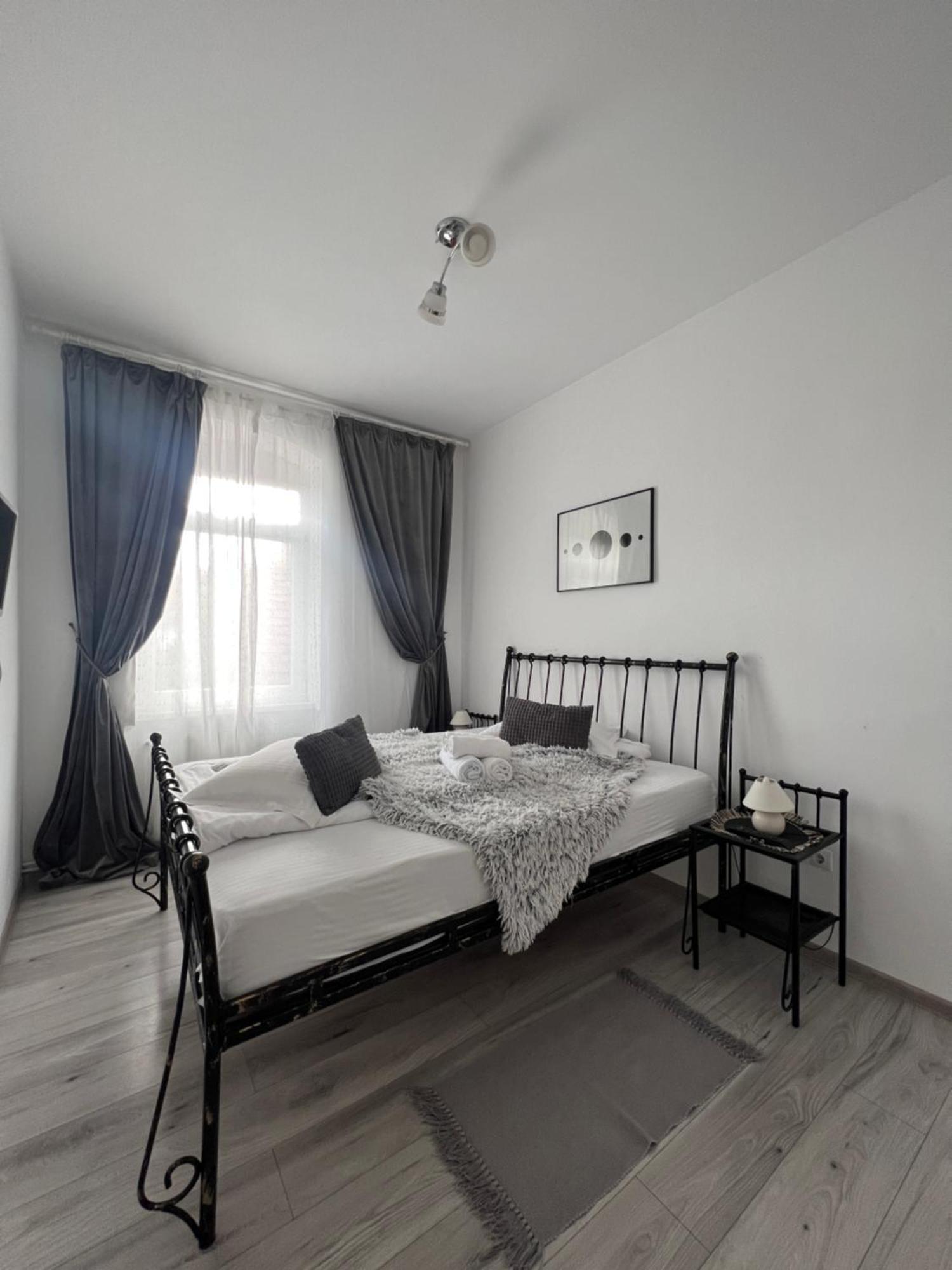 Apartament Apart City Center Braszów Zewnętrze zdjęcie